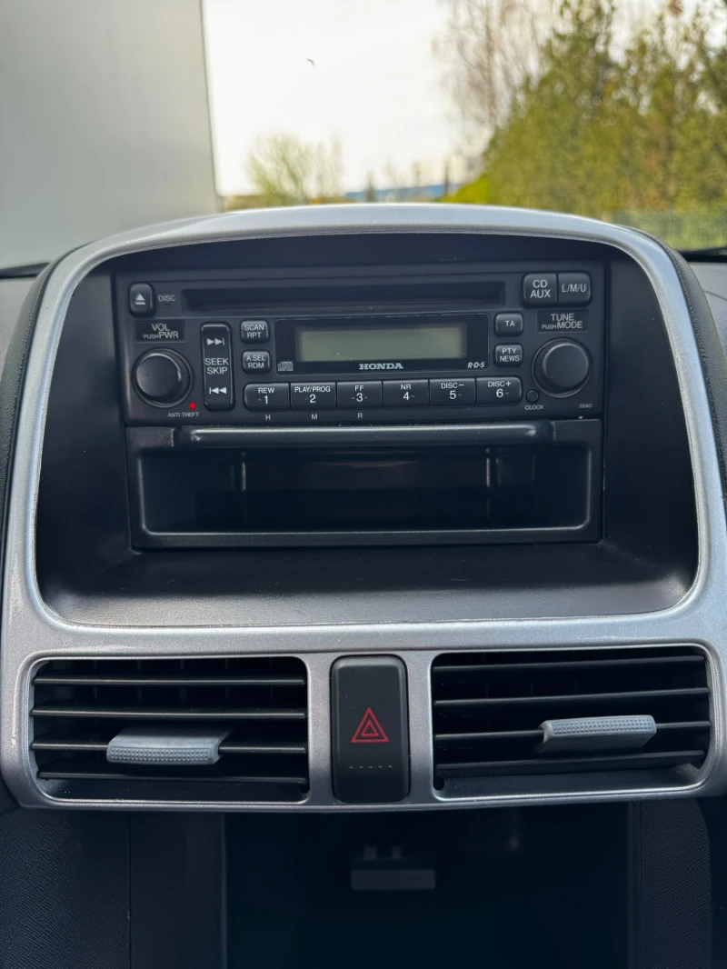 Honda Cr-v 2.0I-VTEC 4x4 Klimatron, снимка 11 - Автомобили и джипове - 49631103