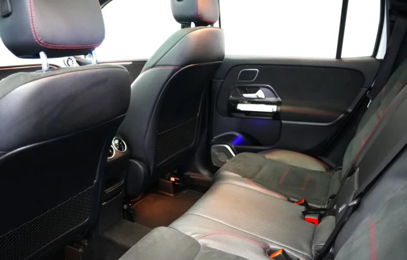 Mercedes-Benz GLB 220d 4Matic AMG line, снимка 8 - Автомобили и джипове - 52476430