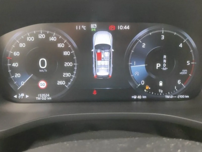 Volvo XC60 B4D  R- DESIGN.360 KAMERA.PANO.Mild Hybrid, снимка 7 - Автомобили и джипове - 52889860