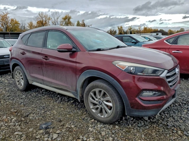Hyundai Tucson, снимка 4 - Автомобили и джипове - 52914170