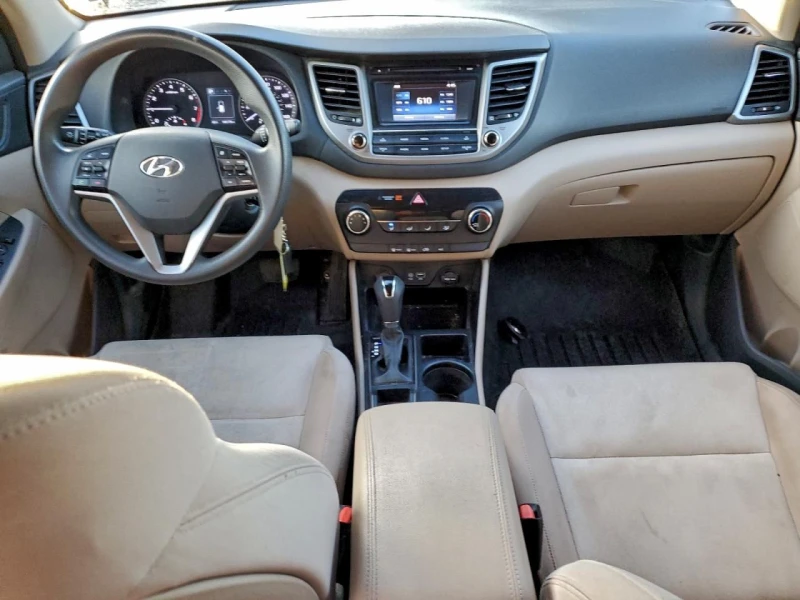 Hyundai Tucson, снимка 8 - Автомобили и джипове - 52914170