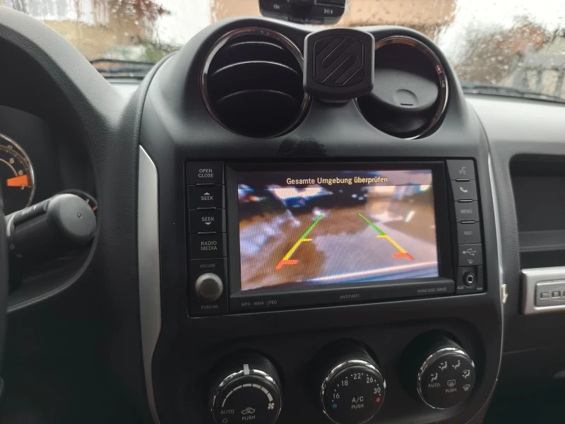 Jeep Compass 2.4 Бензин Швейцария , снимка 13 - Автомобили и джипове - 53208832