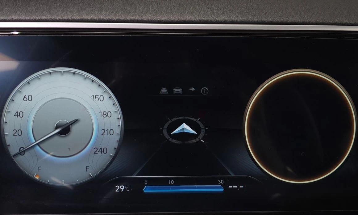 Hyundai Tucson Gasoline 1.6 Turbo 2WD Inspiration - изображение 6