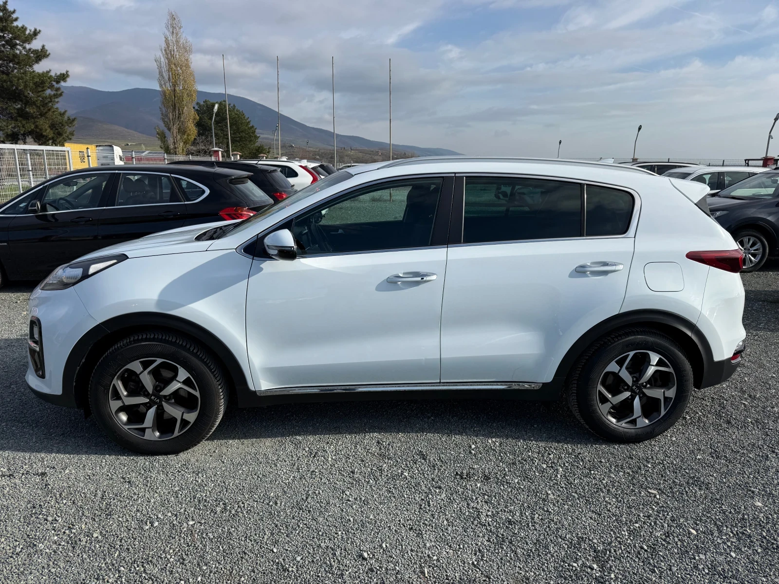 Kia Sportage (KATO НОВА) - изображение 10