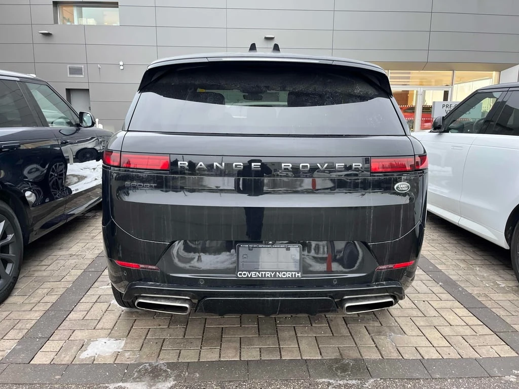 Land Rover Range Rover Sport 2023 Dynamic SE * CARFAX * БЕЗ ПЪРВОНАЧАЛНА ВНОСКА - изображение 5