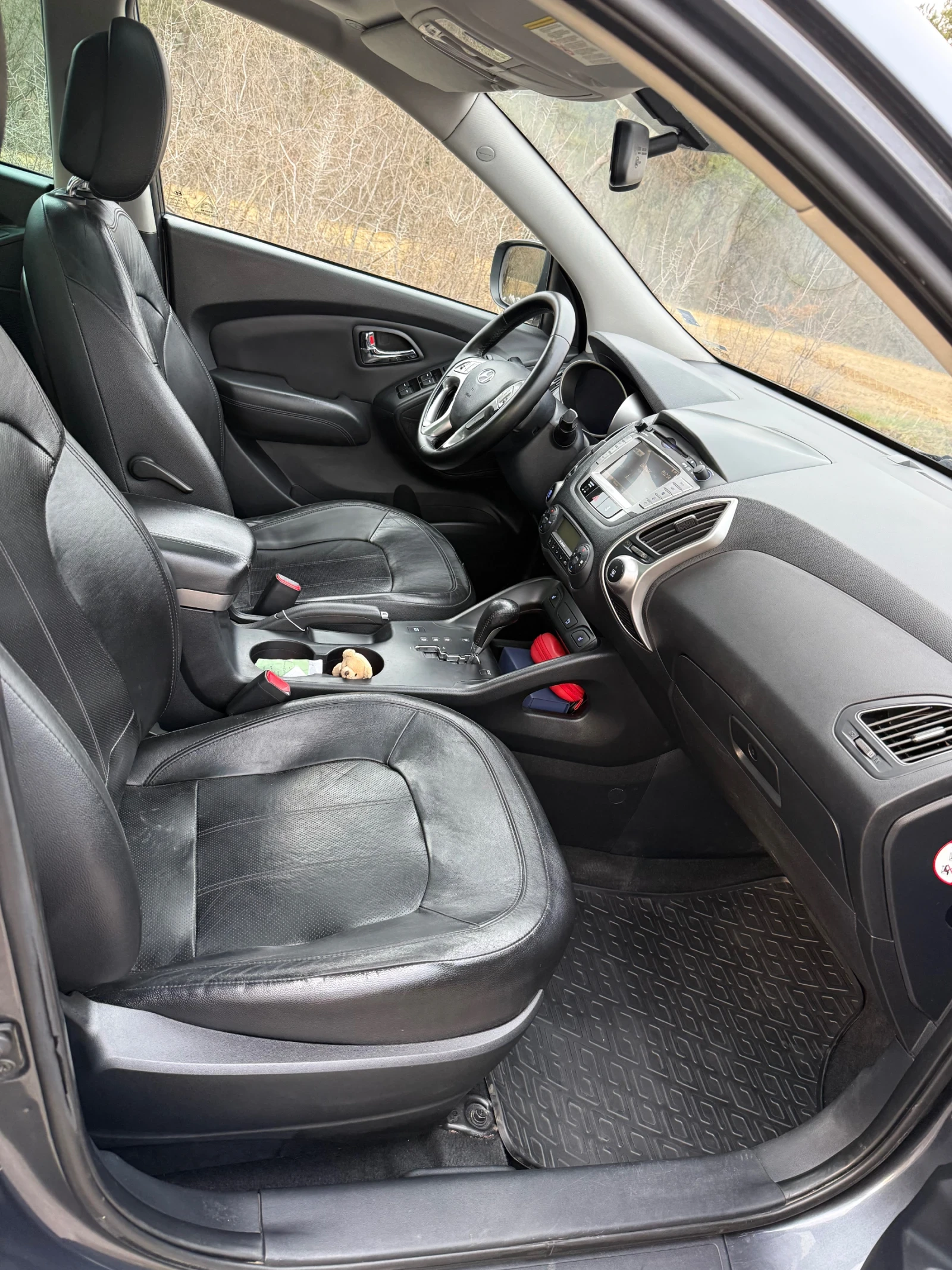 Hyundai IX35, снимка 17 - Автомобили и джипове - 53953566