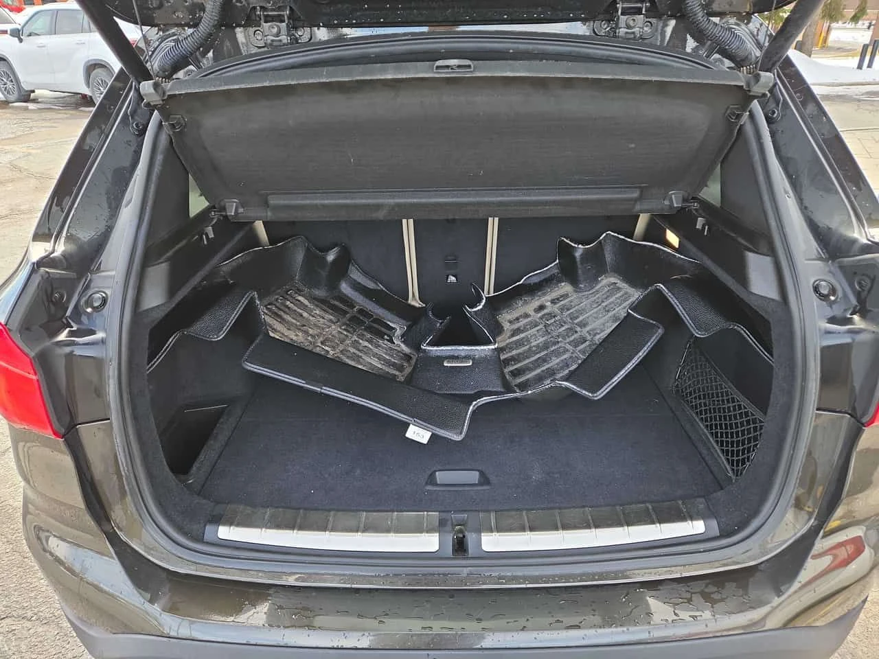 BMW X1 * xDrive28i * ПРЕДСТАВИТЕЛСТВО * ПОДГРЕВ * КАМЕРА, снимка 13 - Автомобили и джипове - 53953242