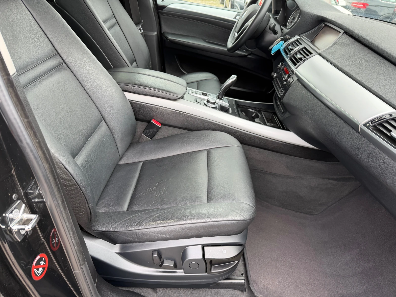 BMW X5 3.0 D (КАТО НОВА), снимка 12 - Автомобили и джипове - 54079240