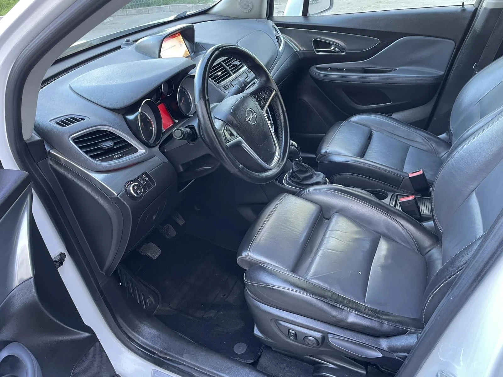 Opel Mokka 1.7 CDTI Cosmo КАМЕРА, снимка 10 - Автомобили и джипове - 54560846