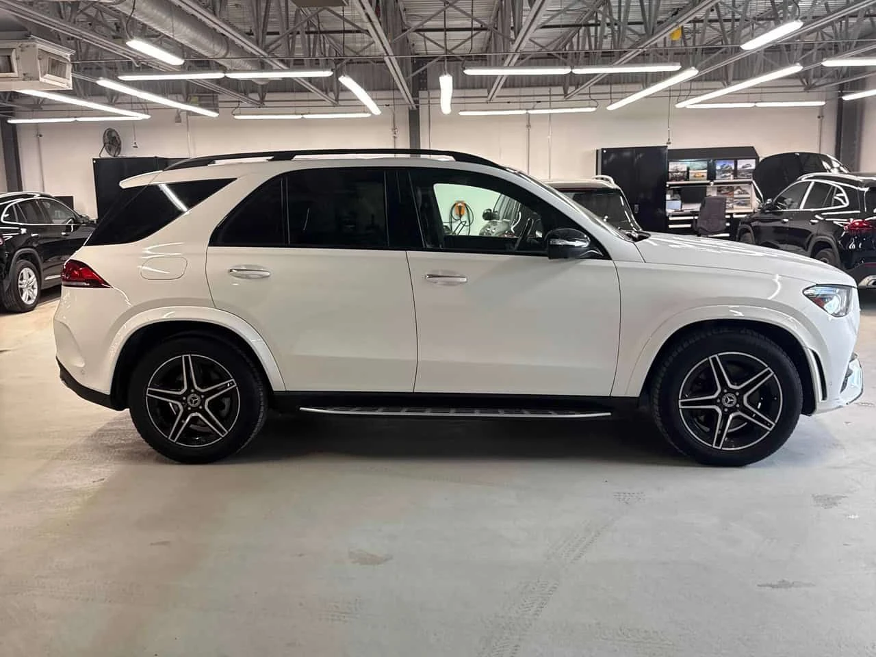 Mercedes-Benz GLE 450  CARFAX, снимка 3 - Автомобили и джипове - 54663254