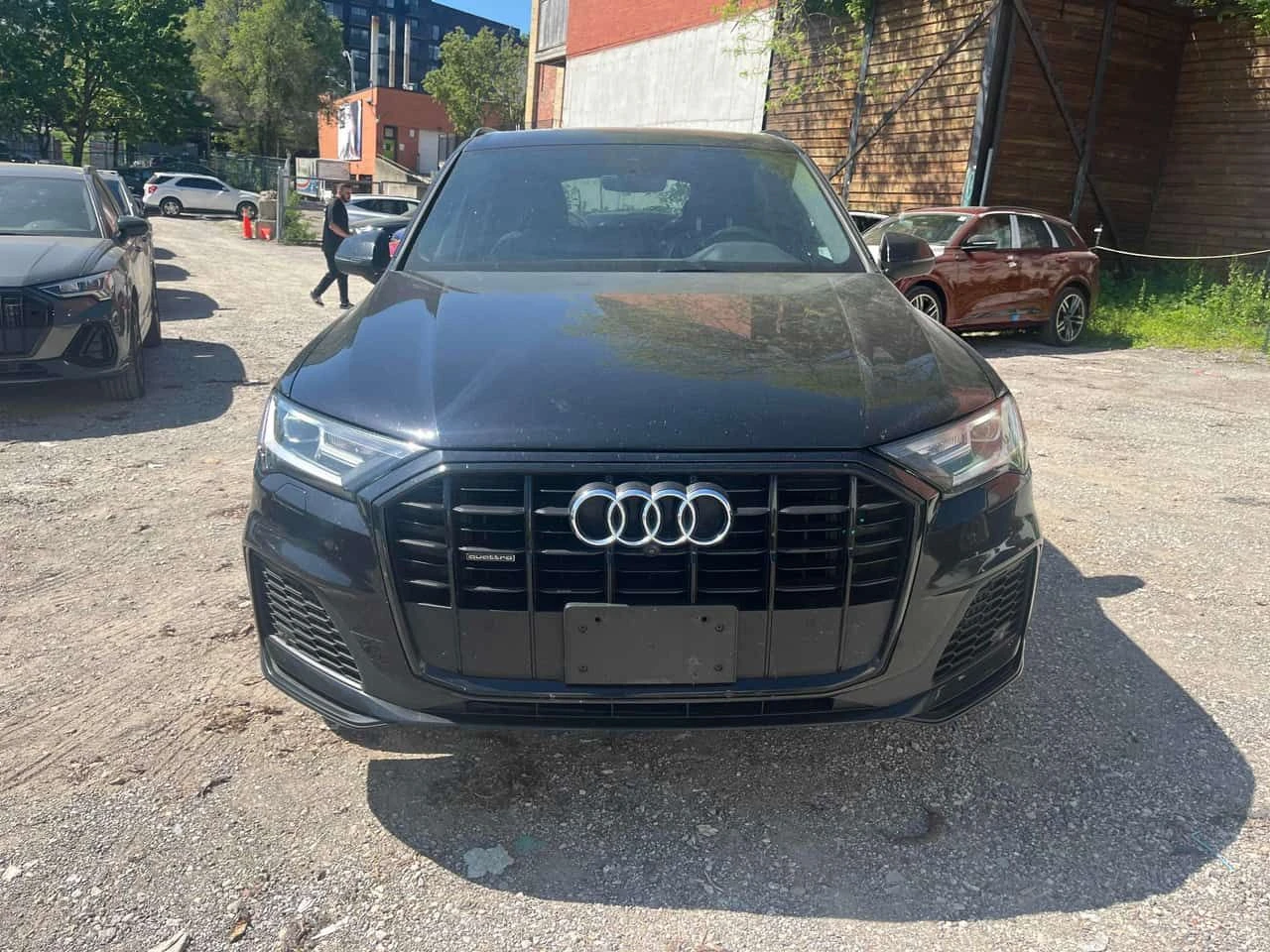 Audi Q7  3.0T Progressiv | 360 | PANO | S-LINE , снимка 5 - Автомобили и джипове - 54835361