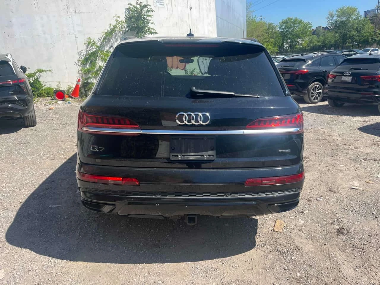 Audi Q7  3.0T Progressiv | 360 | PANO | S-LINE , снимка 4 - Автомобили и джипове - 54835361