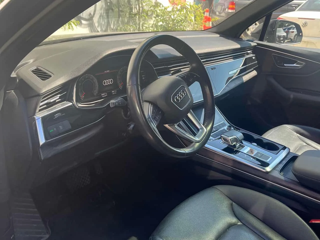 Audi Q7  3.0T Progressiv | 360 | PANO | S-LINE , снимка 7 - Автомобили и джипове - 54835361
