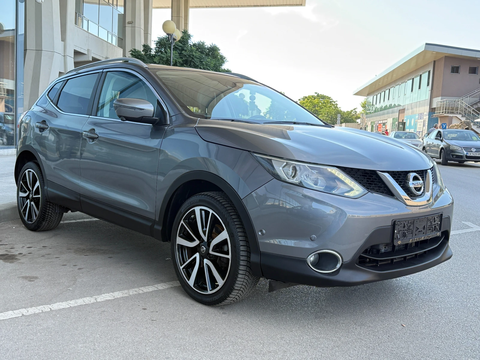 Nissan Qashqai 6 МЕСЕЦА ГАРАНЦИЯ/1.6DCI 131кс Tekna Всички Екстри, снимка 6 - Автомобили и джипове - 55188800