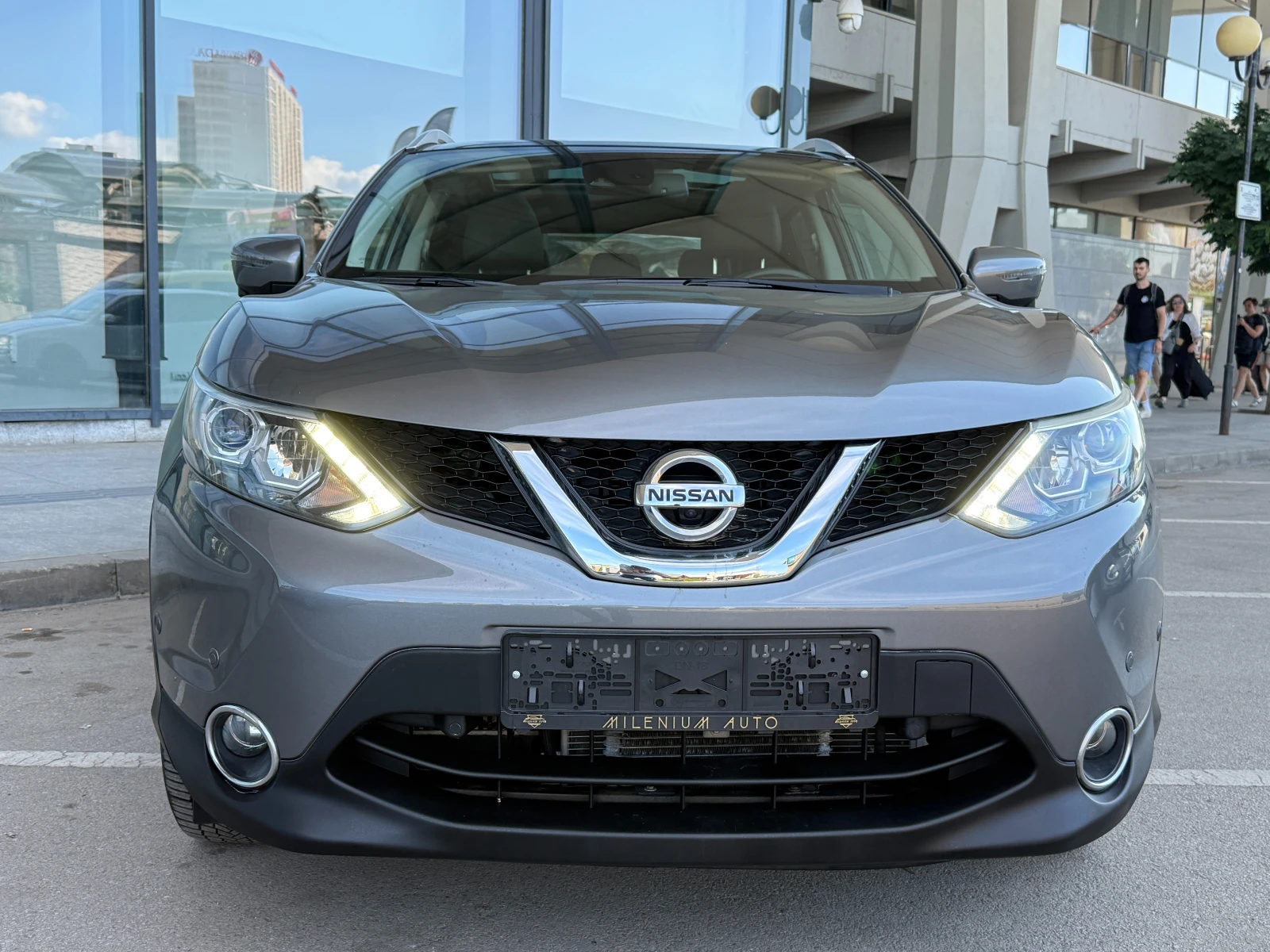 Nissan Qashqai 6 МЕСЕЦА ГАРАНЦИЯ/1.6DCI 131кс Tekna Всички Екстри, снимка 7 - Автомобили и джипове - 55188800