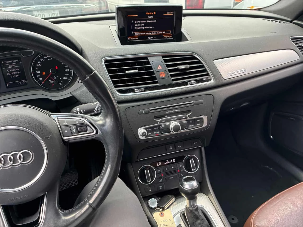 Audi Q3  Technik / LED / BOSE / ШИБИДАХ / АВТОКРЕДИТ , снимка 9 - Автомобили и джипове - 55500561