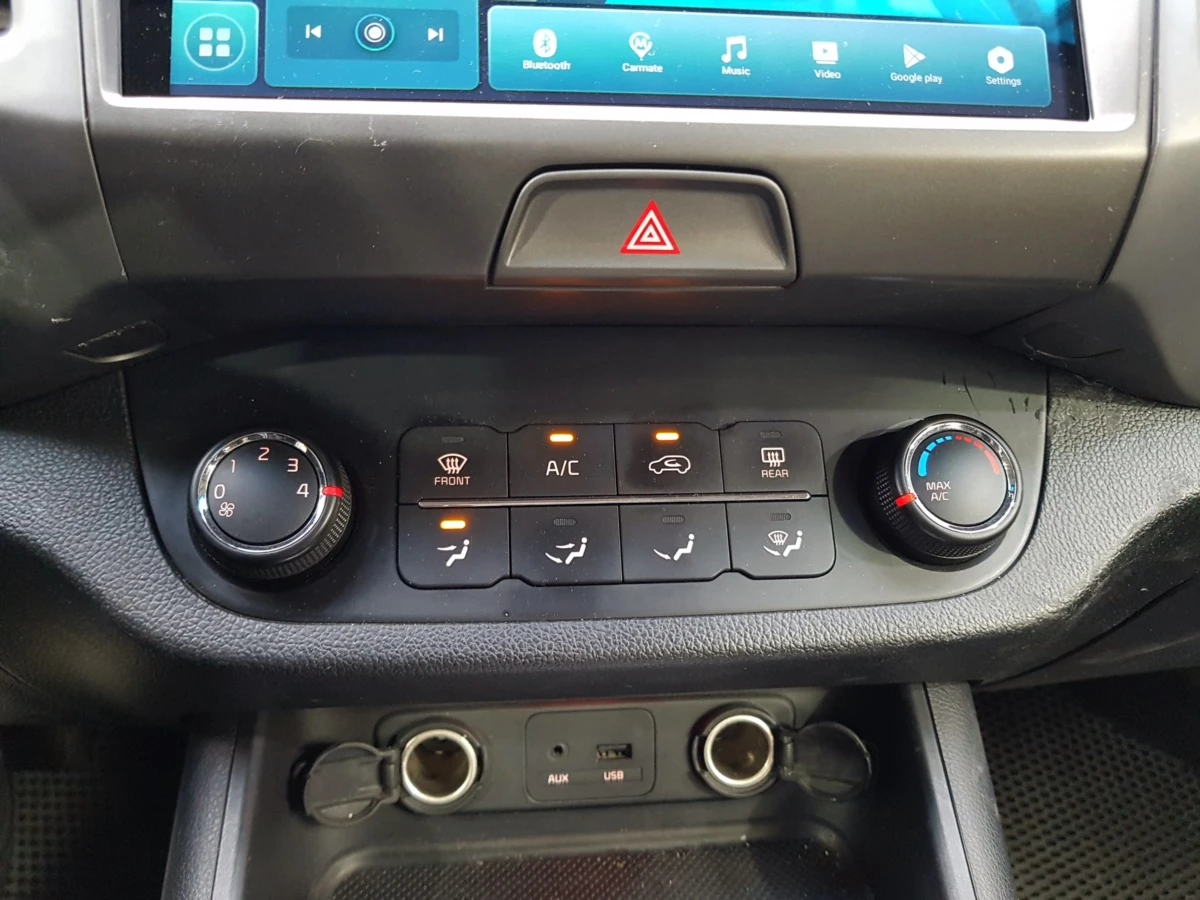 Kia Sportage R-2.0L CRDI AUTOMATIC, снимка 11 - Автомобили и джипове - 56343584