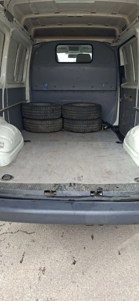 VW Transporter 2.5 Tdi 131к.с отличен мотор и скорости , снимка 6