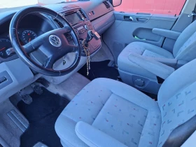 VW Multivan 2.5 TDI 131к.с ТОП, снимка 7 - Бусове и автобуси - 53641588