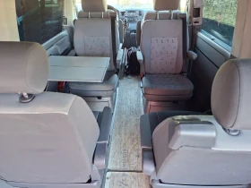 VW Multivan 2.5 TDI 131к.с ТОП, снимка 12 - Бусове и автобуси - 53641588
