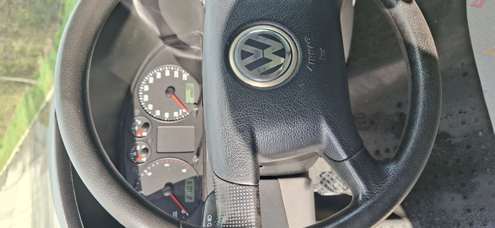 VW Transporter 2.5 Tdi 131к.с отличен мотор и скорости , снимка 9 - Бусове и автобуси - 54090836