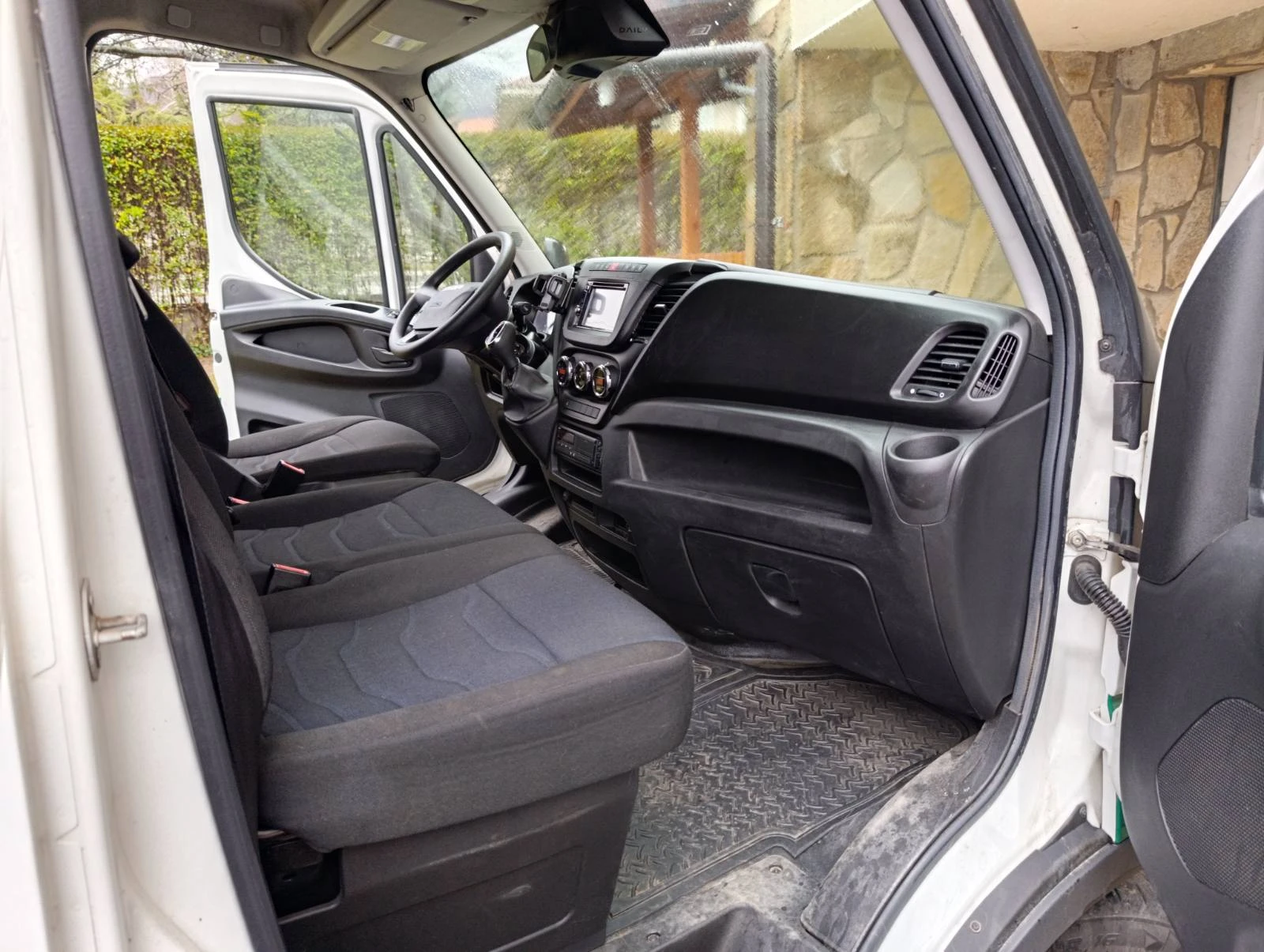 Iveco 35s16 Daily, снимка 10 - Бусове и автобуси - 55140762