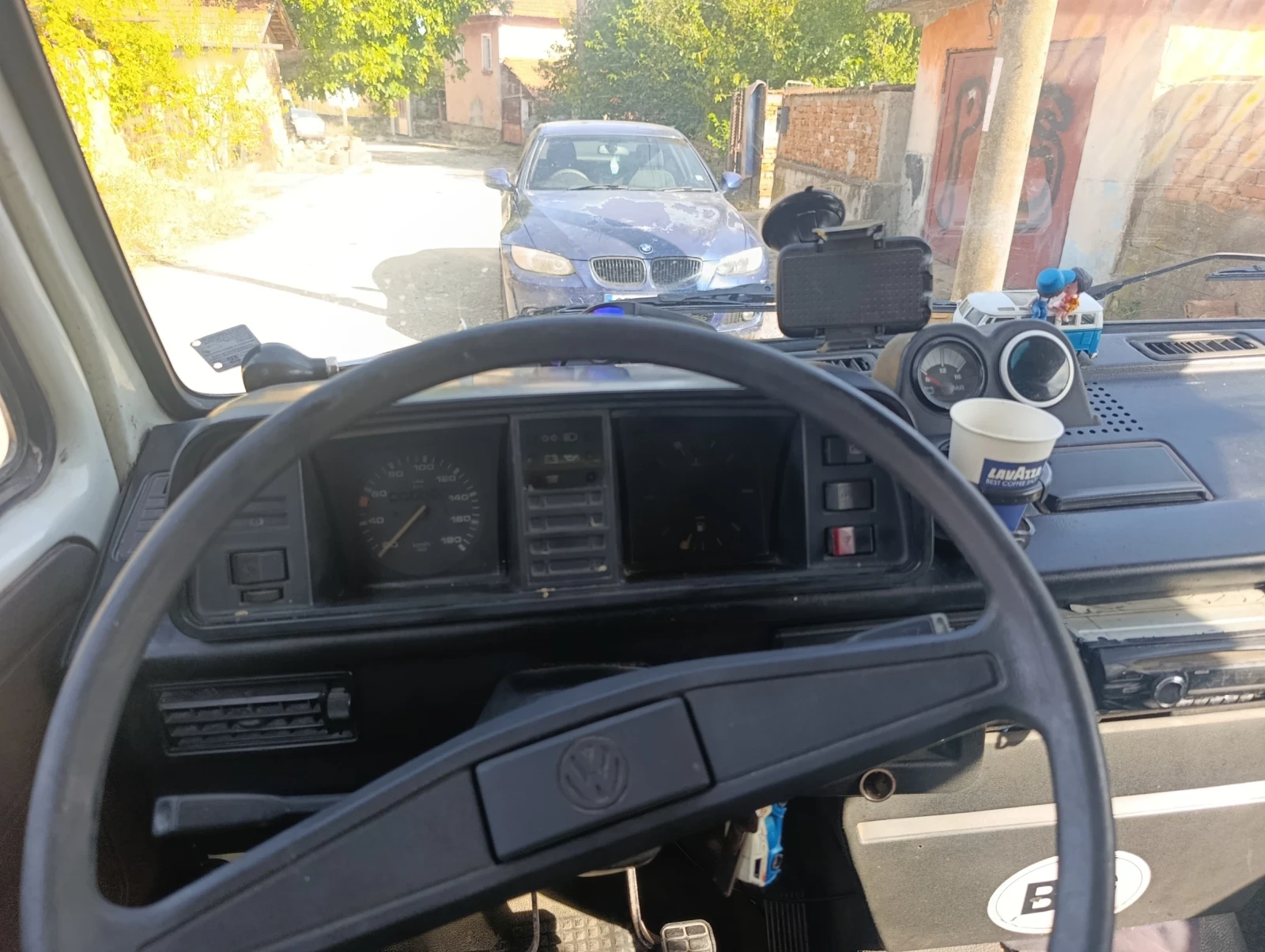 VW T3, снимка 12 - Бусове и автобуси - 56433292
