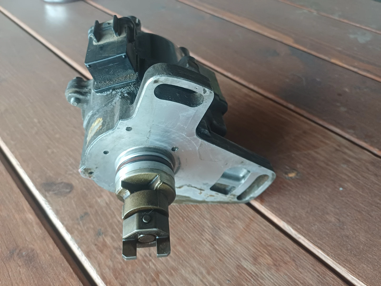 ����� �� ������ ��� 4 2.0 129�.�. 1996�. | Mobile.bg � ����������� 2