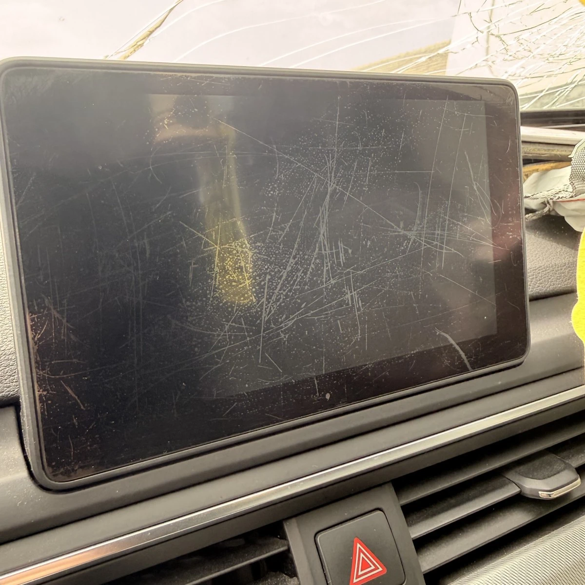 ����� ���������� Audi A4 B9 8W MMI Navigation Plus ������������ ������� 8W0035 | Mobile.bg � ����������� 1