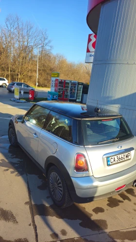 Mini Cooper AUTOMATIC 1.6 Бензин 85000км Летни/зимни гуми, снимка 12