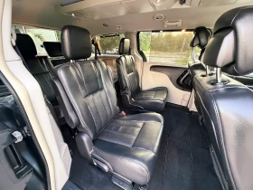 Lancia Voyager 2.8CRD АВТОМАТ FULL ЕКСТРИ, снимка 11