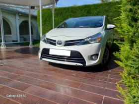 Toyota Verso 2.2DTAC/Pano/Kam/7Seats, снимка 3