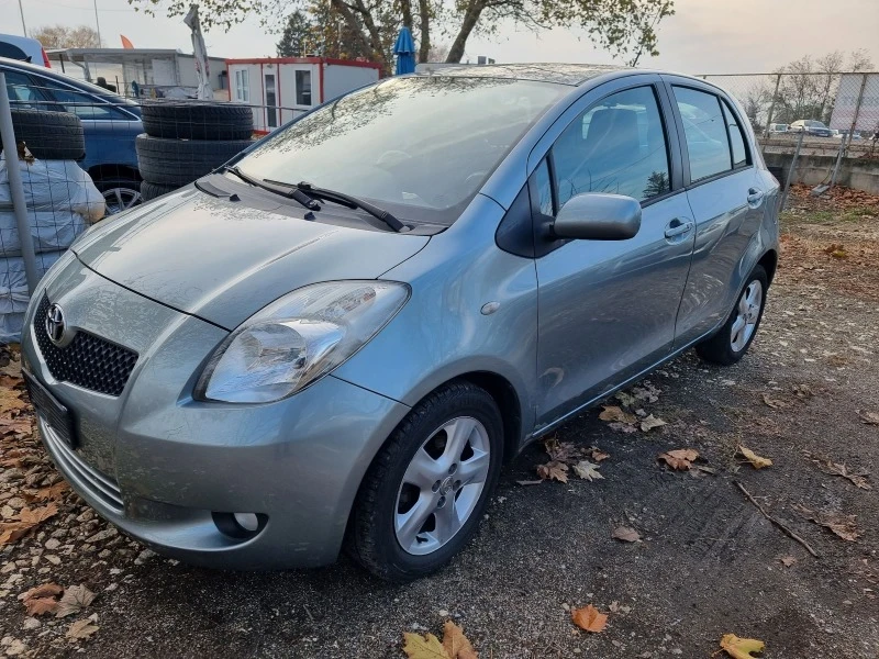 Toyota Yaris 1.3vvti, снимка 1 - Автомобили и джипове - 43415788