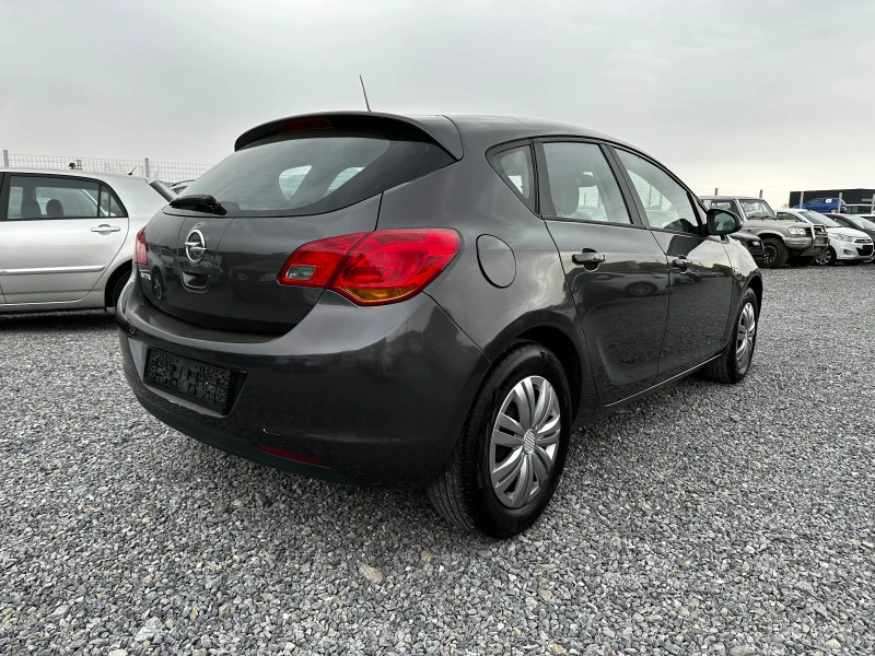 Opel Astra 1.4i LPG 100hp, снимка 4 - Автомобили и джипове - 45298308