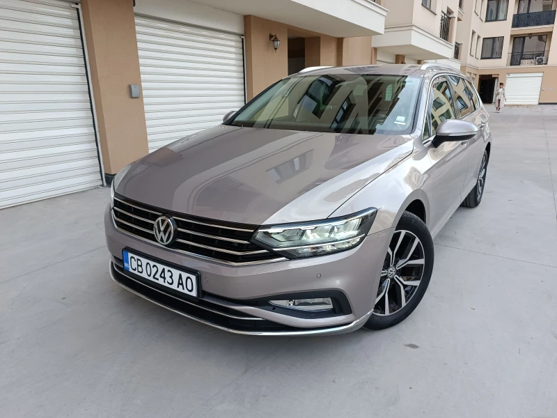 VW Passat Highline, Digital, Distronic, Обслужен, снимка 1 - Автомобили и джипове - 48044202