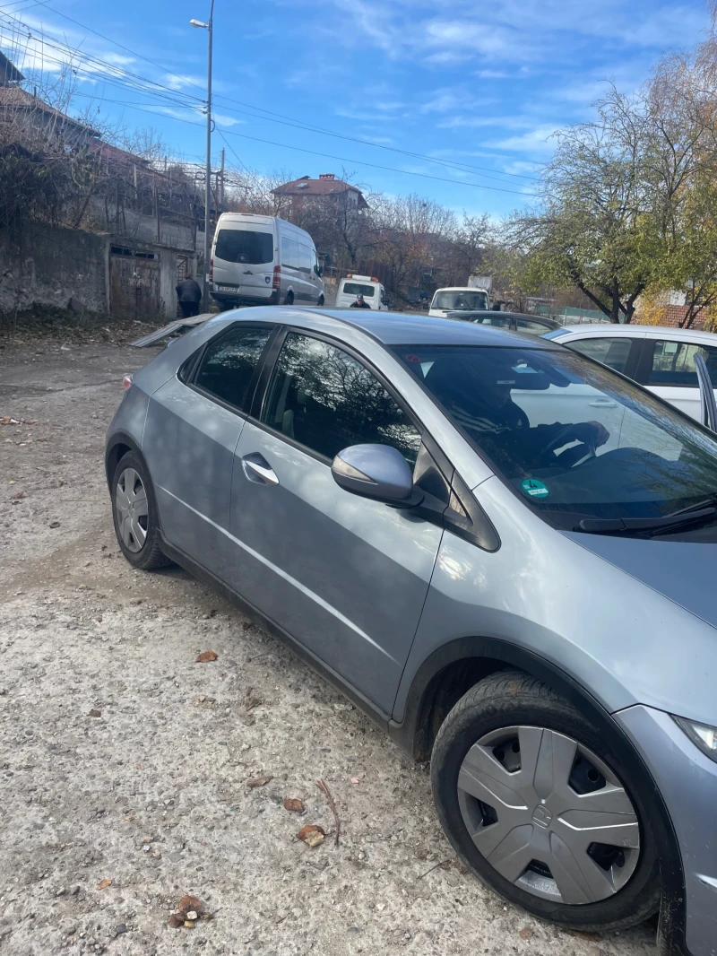 Honda Civic, снимка 2 - Автомобили и джипове - 48107628