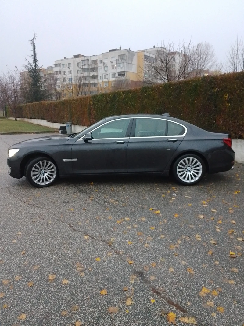 BMW 730, снимка 14 - Автомобили и джипове - 48242937