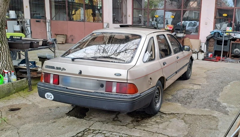 Ford Sierra Ghia автоматик, снимка 9 - Автомобили и джипове - 48219285