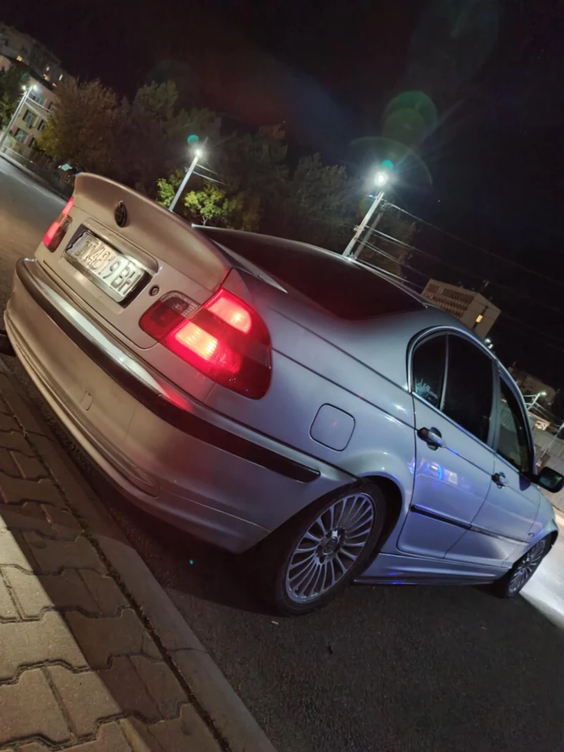 BMW 330, снимка 7 - Автомобили и джипове - 49049972