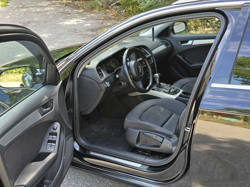 Audi A4 AVANT, снимка 9 - Автомобили и джипове - 52281612