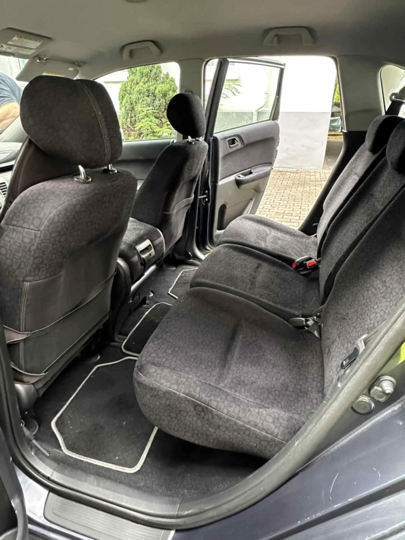 Honda Fr-v 1.7 i-VTEC, снимка 6 - Автомобили и джипове - 52646931