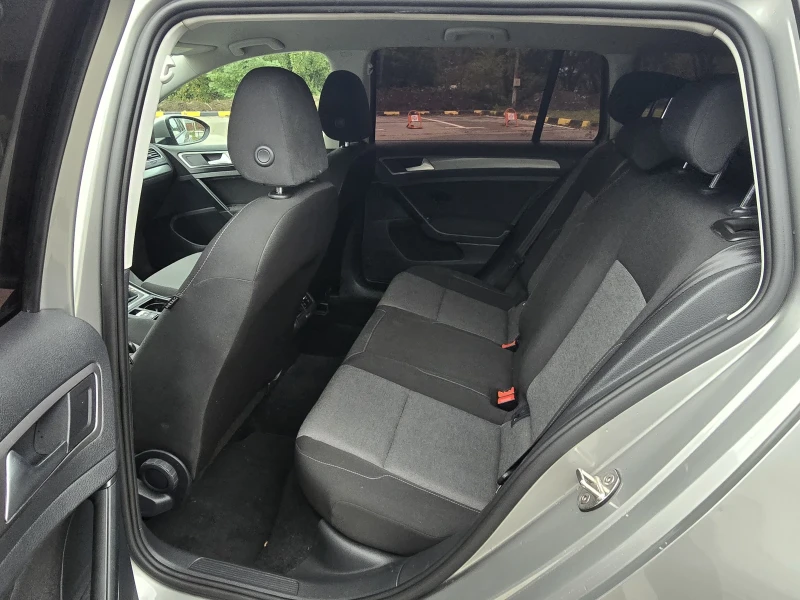 VW Golf Внос от Италия Топ състояние, снимка 11 - Автомобили и джипове - 52156203