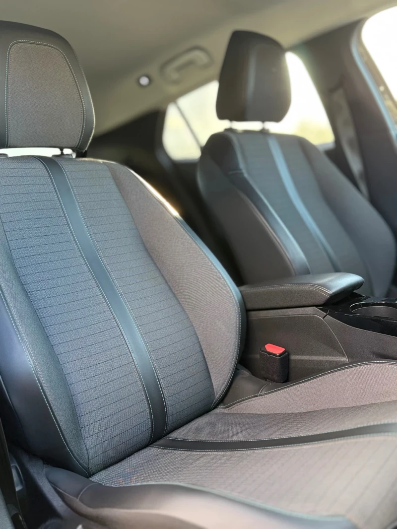 Peugeot 2008 ALLURE* * AUTO* * LED* * blueHDi, снимка 11 - Автомобили и джипове - 52511207