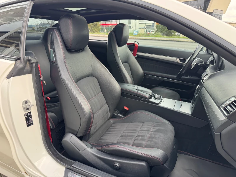 Mercedes-Benz E 350 D#AMG#9G-TR#DESIGNO#ALCANTARA#PANO#360CAM#KEYLESS, снимка 12 - Автомобили и джипове - 52668004