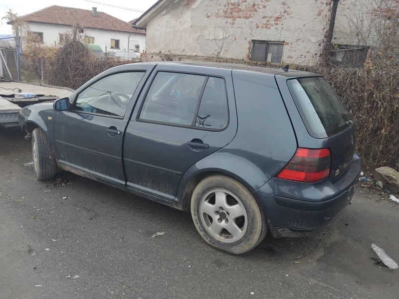 VW Golf 4 motion, снимка 2 - Автомобили и джипове - 52906503