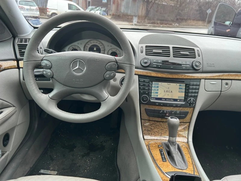 Mercedes-Benz E 280 3.0 CDI  V6 EVO / Автоматик / Регистриран , снимка 11 - Автомобили и джипове - 53402467