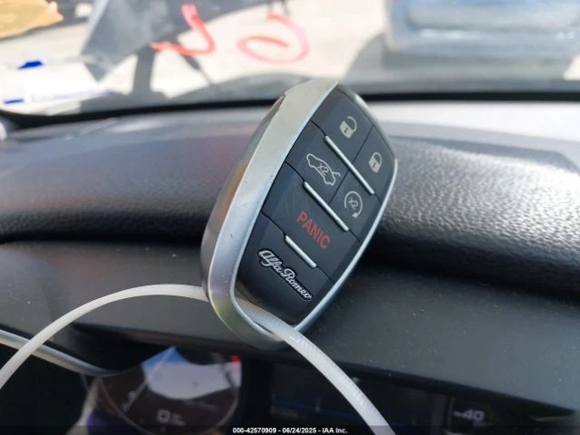 Alfa Romeo Giulia Ti 280кс * КРАЙНА ЦЕНА*  | Mobile.bg — изображение 14