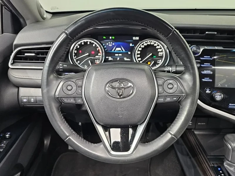 Toyota Camry 2.5, снимка 13 - Автомобили и джипове - 56131470
