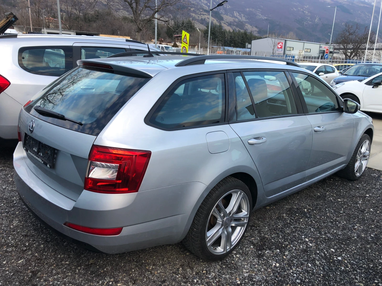 Skoda Octavia 1.6 4Х4 - изображение 5