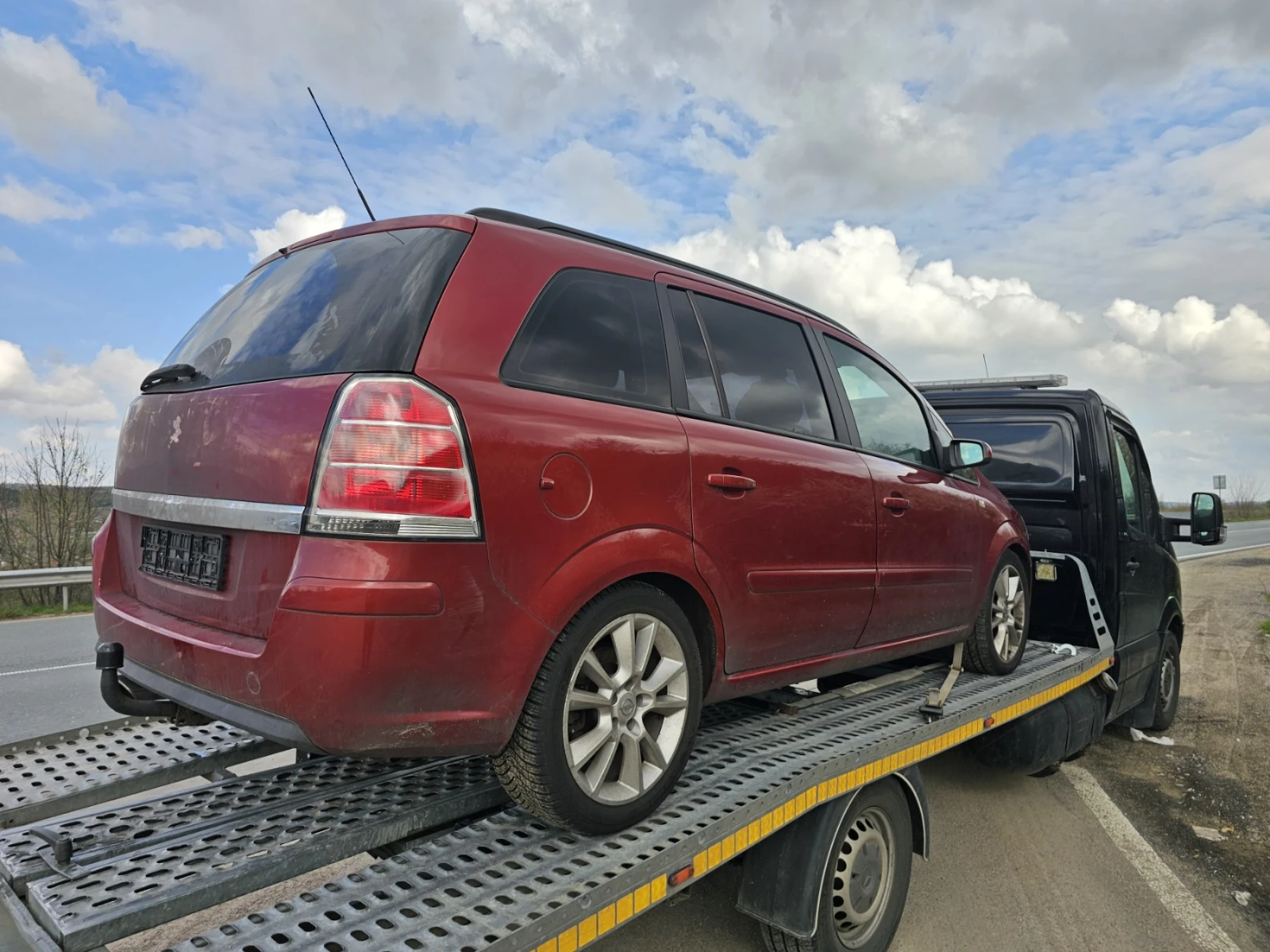 Opel Zafira 2.0T 200к - изображение 4